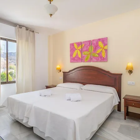 Hotel Playamaro