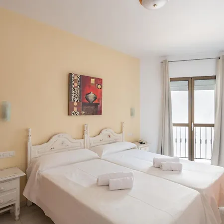 Hotel Playamaro